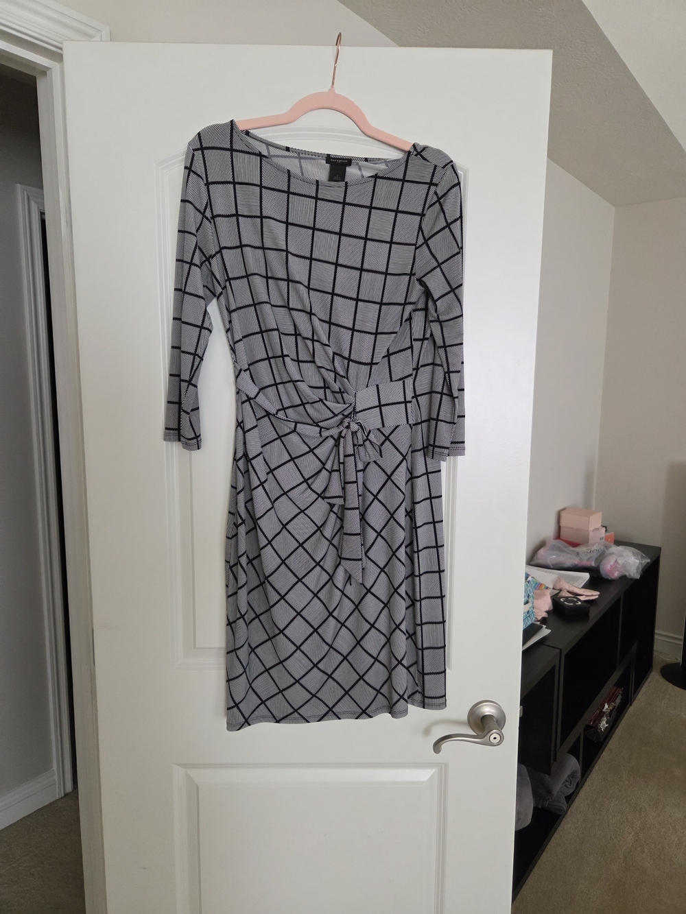 Ann Taylor Gray Windowpane Tie-Front Long Sleeve Dress